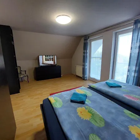 Apartment Albert 아파트 블로톤퓌레드