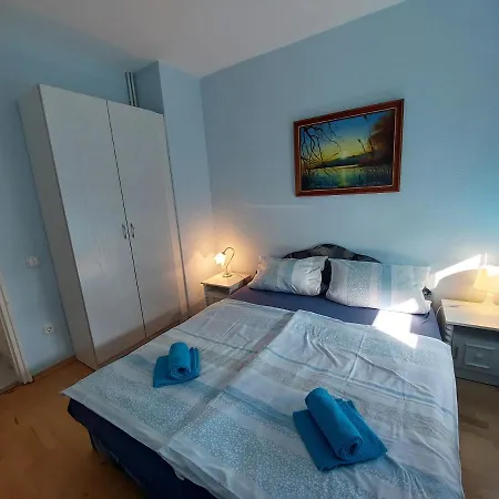 Apartment Albert 아파트
