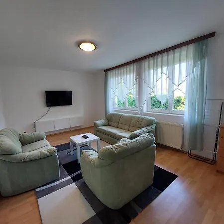 Apartment Albert 아파트