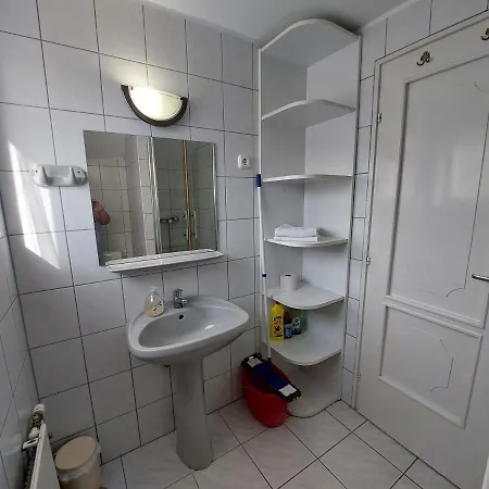 아파트 Apartment Albert *